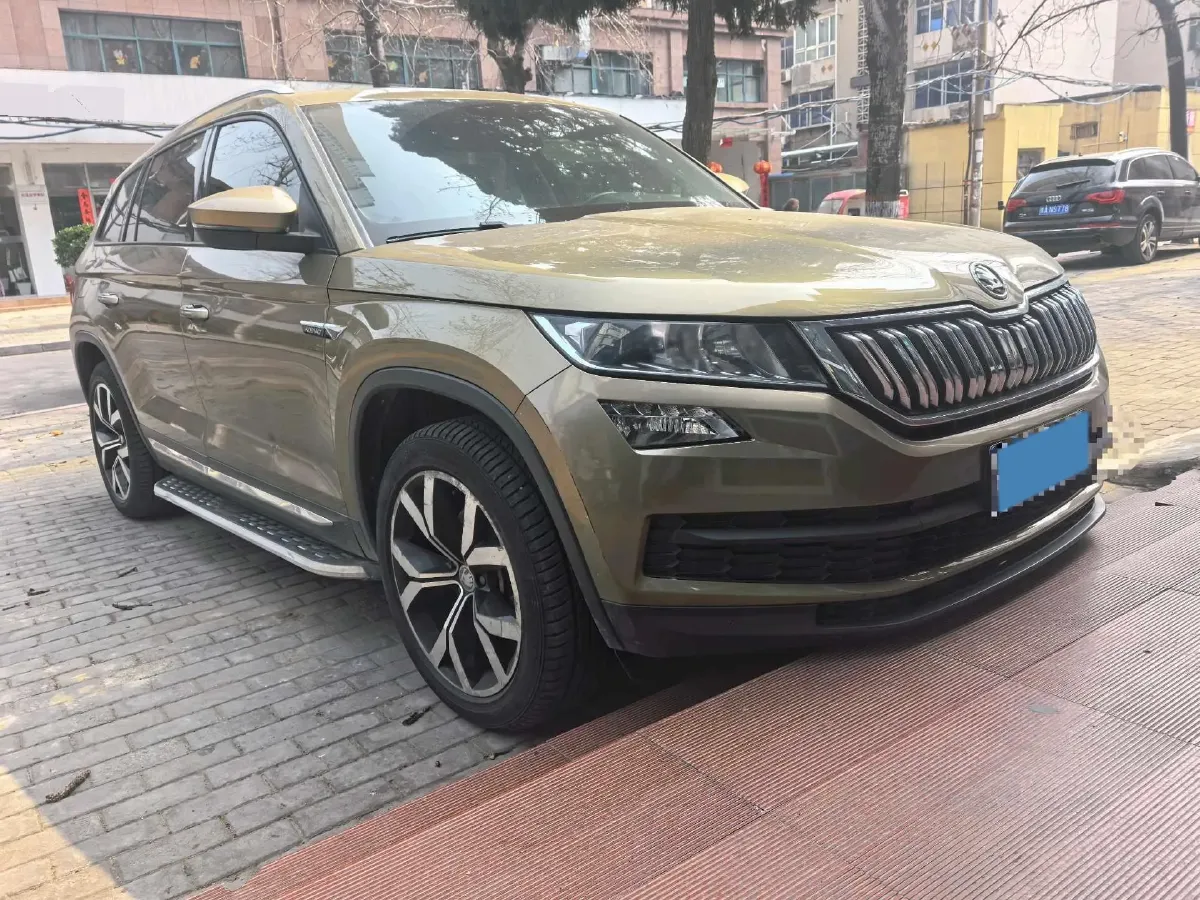 2018 Skoda Kodiak 2.0T 186HP L4 7DCT,autocango,china used car exporter,china ev exporter,chinese used car exporter,chinese used ev exporter