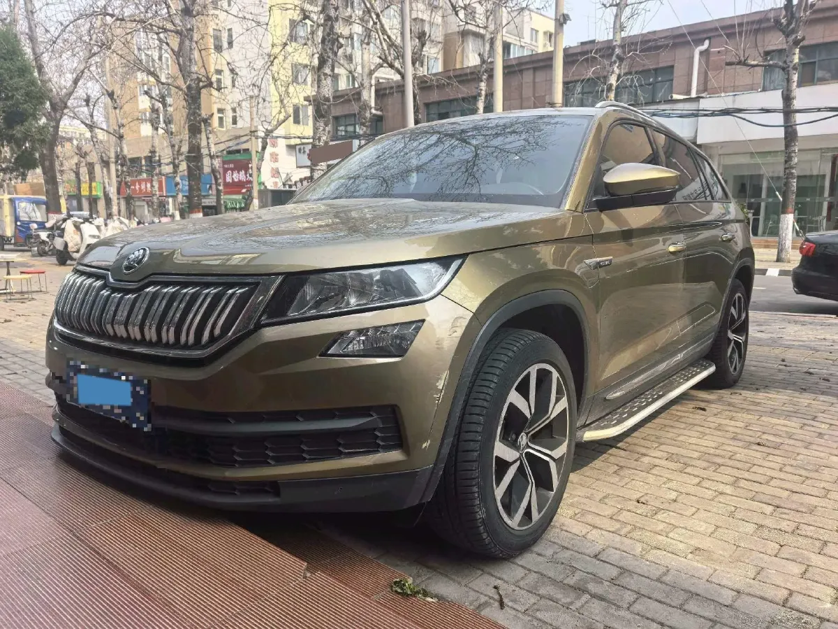 2018 Skoda Kodiak 2.0T 186HP L4 7DCT,autocango,china used car exporter,china ev exporter,chinese used car exporter,chinese used ev exporter