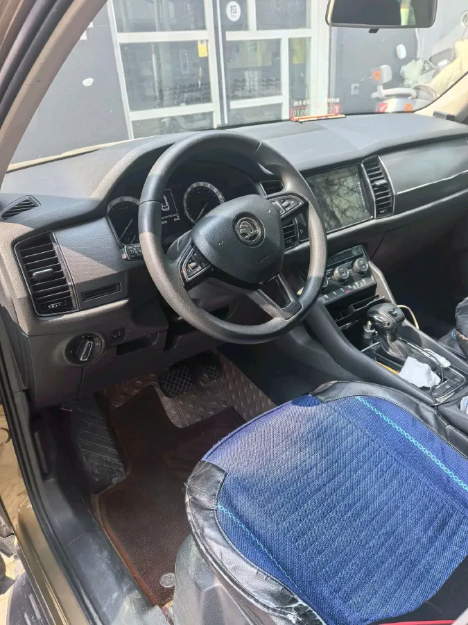 2018 Skoda Kodiak 2.0T 186HP L4 7DCT,autocango,china used car exporter,china ev exporter,chinese used car exporter,chinese used ev exporter