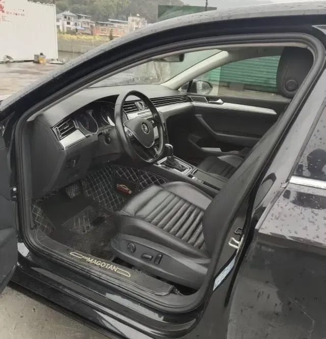2017 Volkswagen Magotan 1.8T 180HP L4 7DCT,autocango,china used car exporter,china ev exporter,chinese used car exporter,chinese used ev exporter