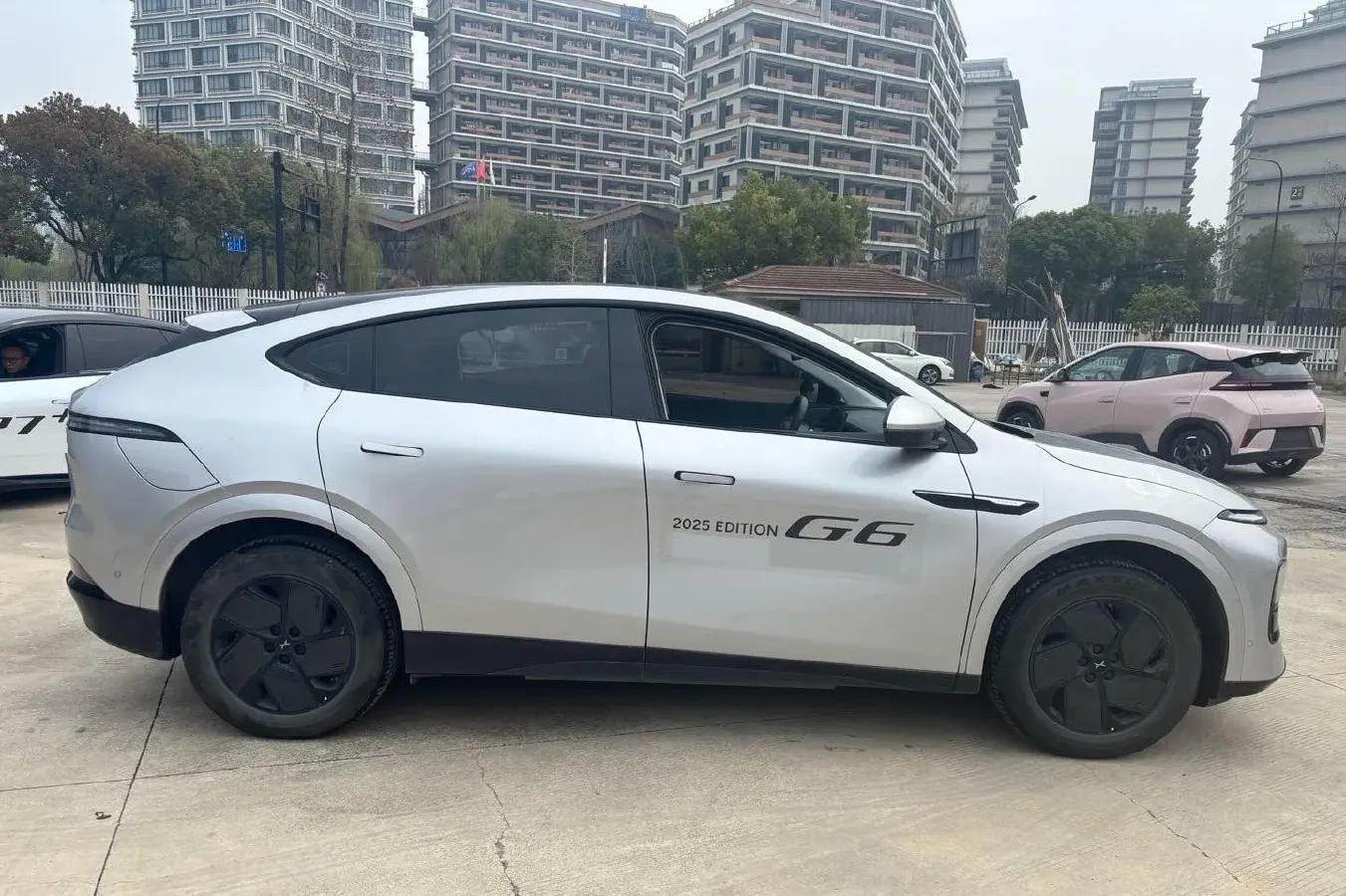 2025 Xpeng G6 BEV 68.5KWH,autocango,china used car exporter,china ev exporter,chinese used car exporter,chinese used ev exporter