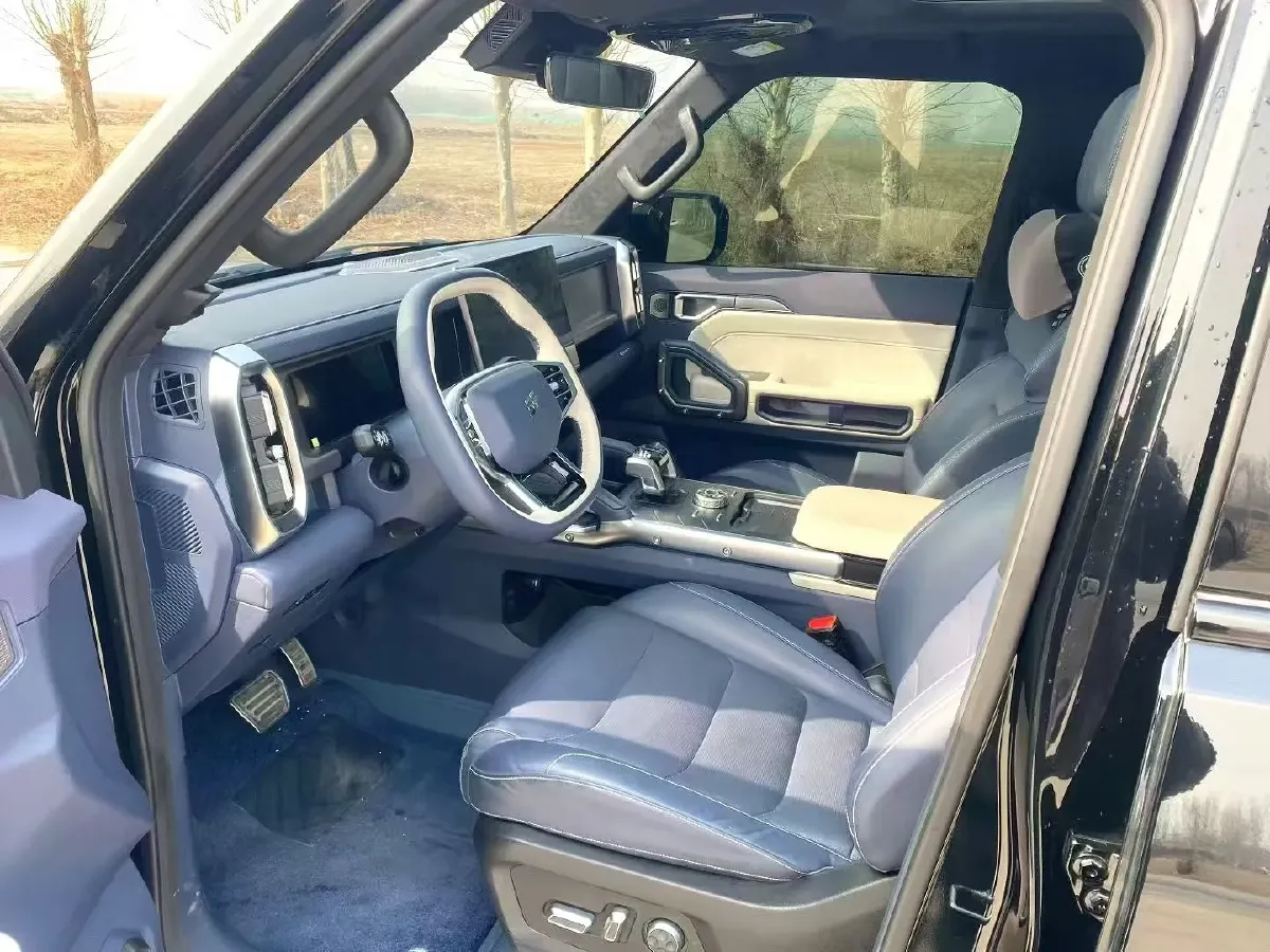 2024 Jetour ShanHai TravellerC-DM 1.5T 156HP L4 3DHT PHEV 43.24KWH,autocango,china used car exporter,china ev exporter,chinese used car exporter,chinese used ev exporter