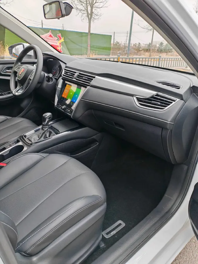 2019 Roewe i5 1.5L 120HP L4 CVT,autocango,china used car exporter,china ev exporter,chinese used car exporter,chinese used ev exporter