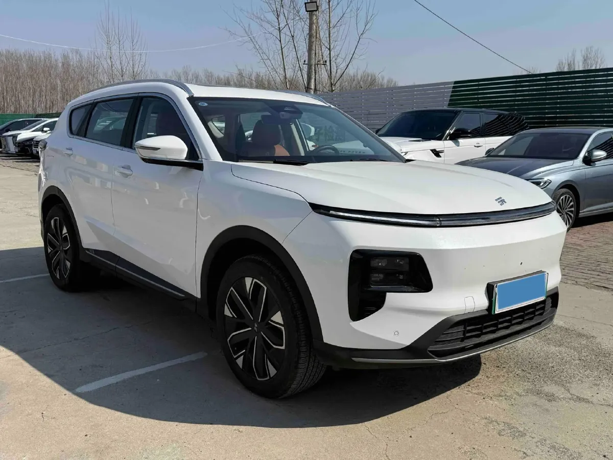 2024 Chery Tiggo8L 2.0T 254HP L4 8AT,autocango,china used car exporter,china ev exporter,chinese used car exporter,chinese used ev exporter