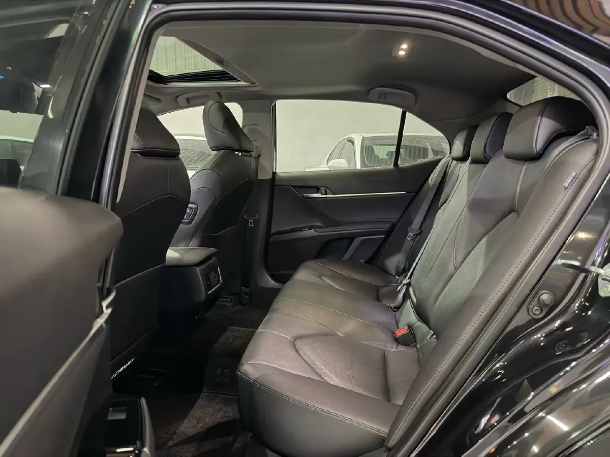 2023 Toyota Camry 2.0L 177HP L4 CVT,autocango,china used car exporter,china ev exporter,chinese used car exporter,chinese used ev exporter