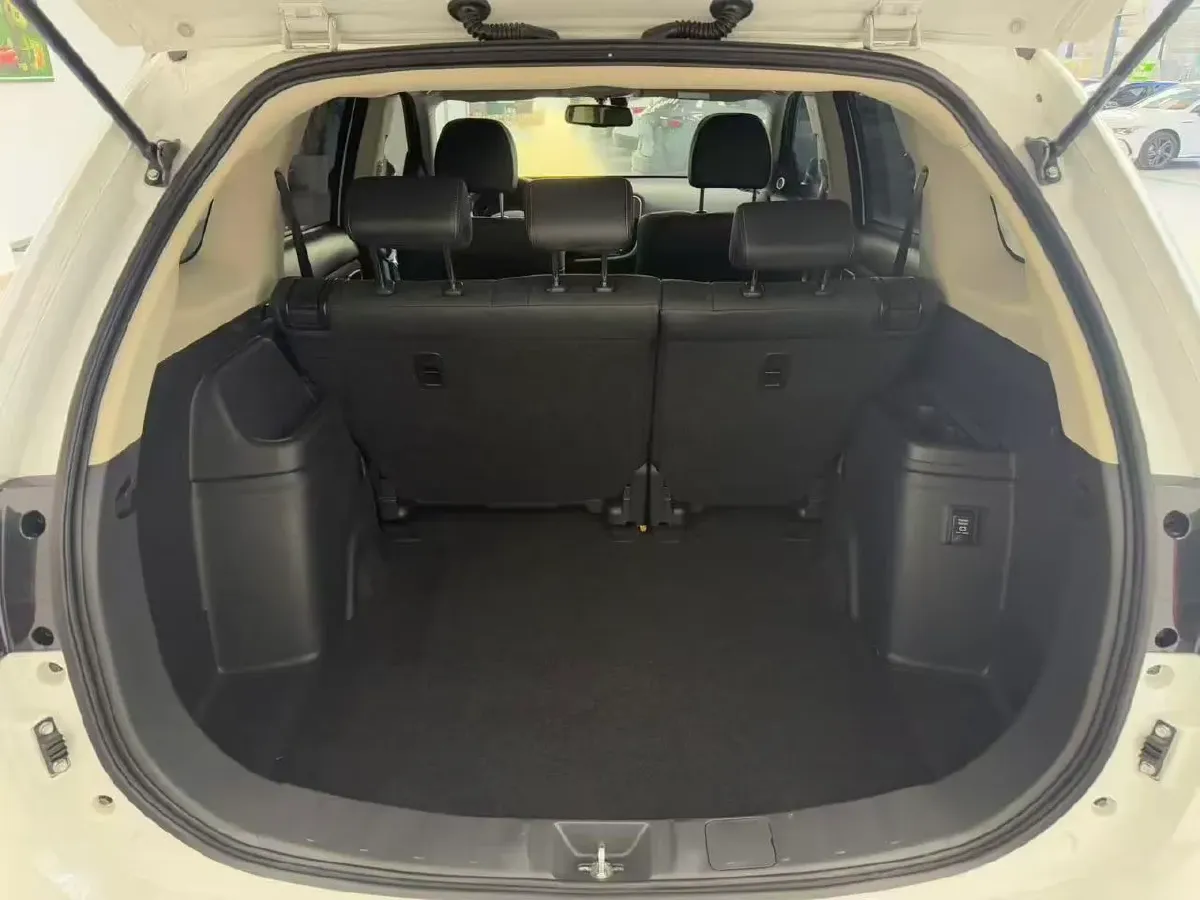 2021 Mitsubishi Outlander 2.0L 166HP L4 CVT,autocango,china used car exporter,china ev exporter,chinese used car exporter,chinese used ev exporter