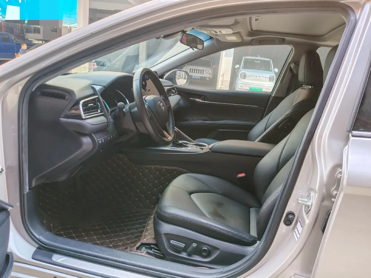2023 Toyota Camry 2.0L 177HP L4 CVT,autocango,china used car exporter,china ev exporter,chinese used car exporter,chinese used ev exporter