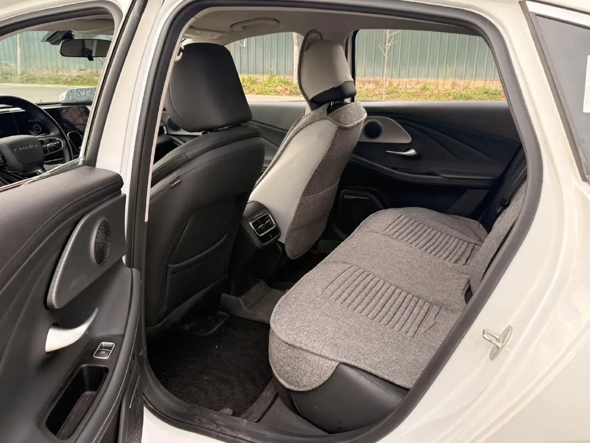 2025 Fulwin FulwinA8 1.5L 102HP L4 1DHT PHEV,autocango,china used car exporter,china ev exporter,chinese used car exporter,chinese used ev exporter