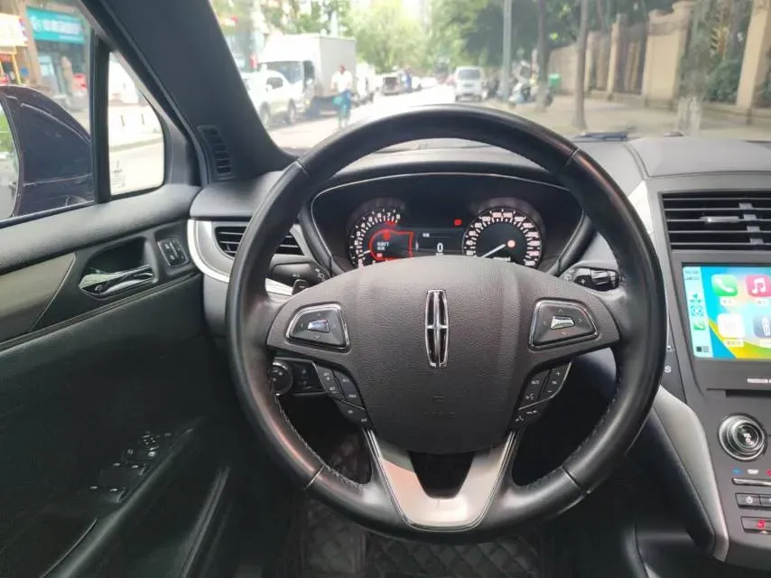 2018 Lincoln MKC 2.0T 203HP L4 6AT,autocango,china used car exporter,china ev exporter,chinese used car exporter,chinese used ev exporter