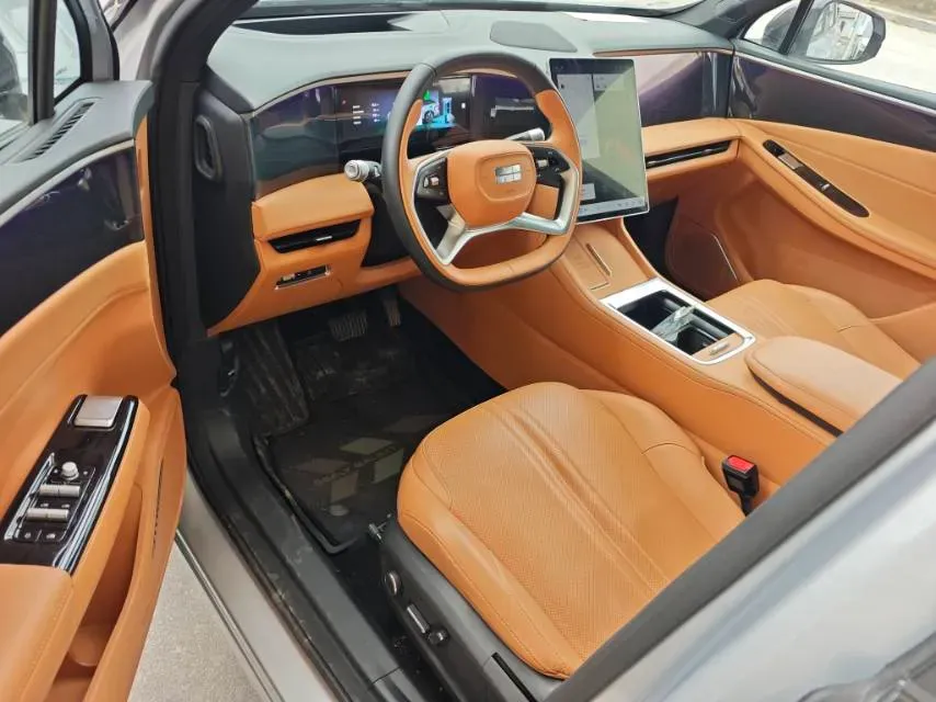 2025 Geely Galaxy L7 1.5L 112HP L4 1DHT PHEV 18.4KWH,autocango,china used car exporter,china ev exporter,chinese used car exporter,chinese used ev exporter