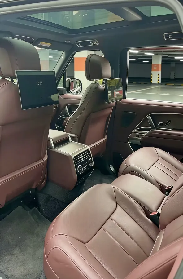 2025 Land Rover Range Rover 3.0T 400HP L6 8AT,autocango,china used car exporter,china ev exporter,chinese used car exporter,chinese used ev exporter