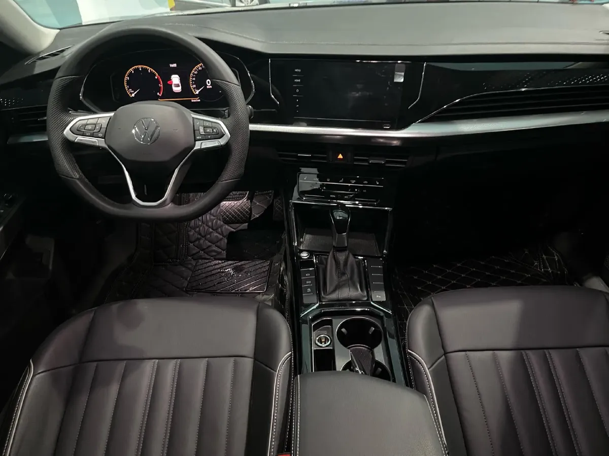 2021 Volkswagen Passat 2.0T 186HP L4 7DCT,autocango,china used car exporter,china ev exporter,chinese used car exporter,chinese used ev exporter