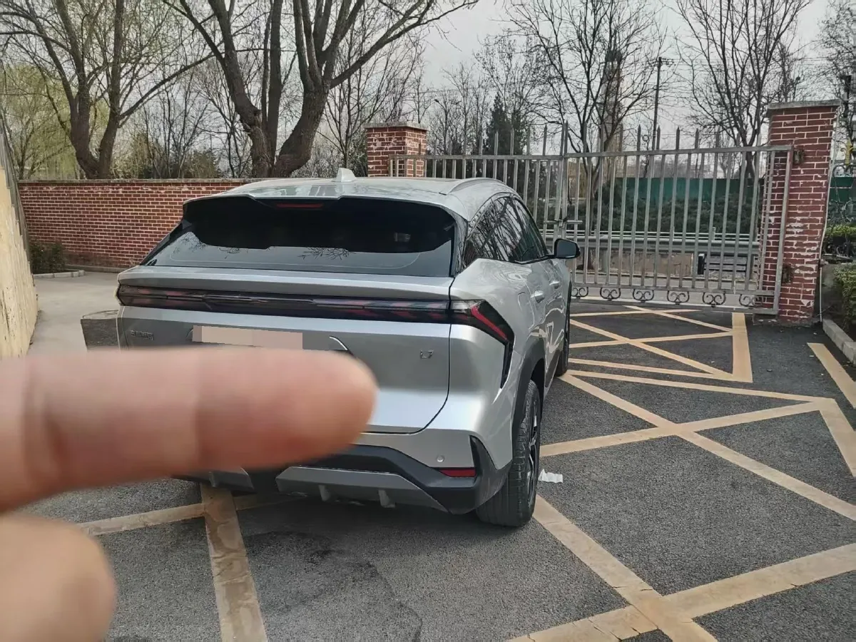 2024 Geely Galaxy L7 1.5T 163HP L4 3DHT PHEV 9.11KWH,autocango,china used car exporter,china ev exporter,chinese used car exporter,chinese used ev exporter