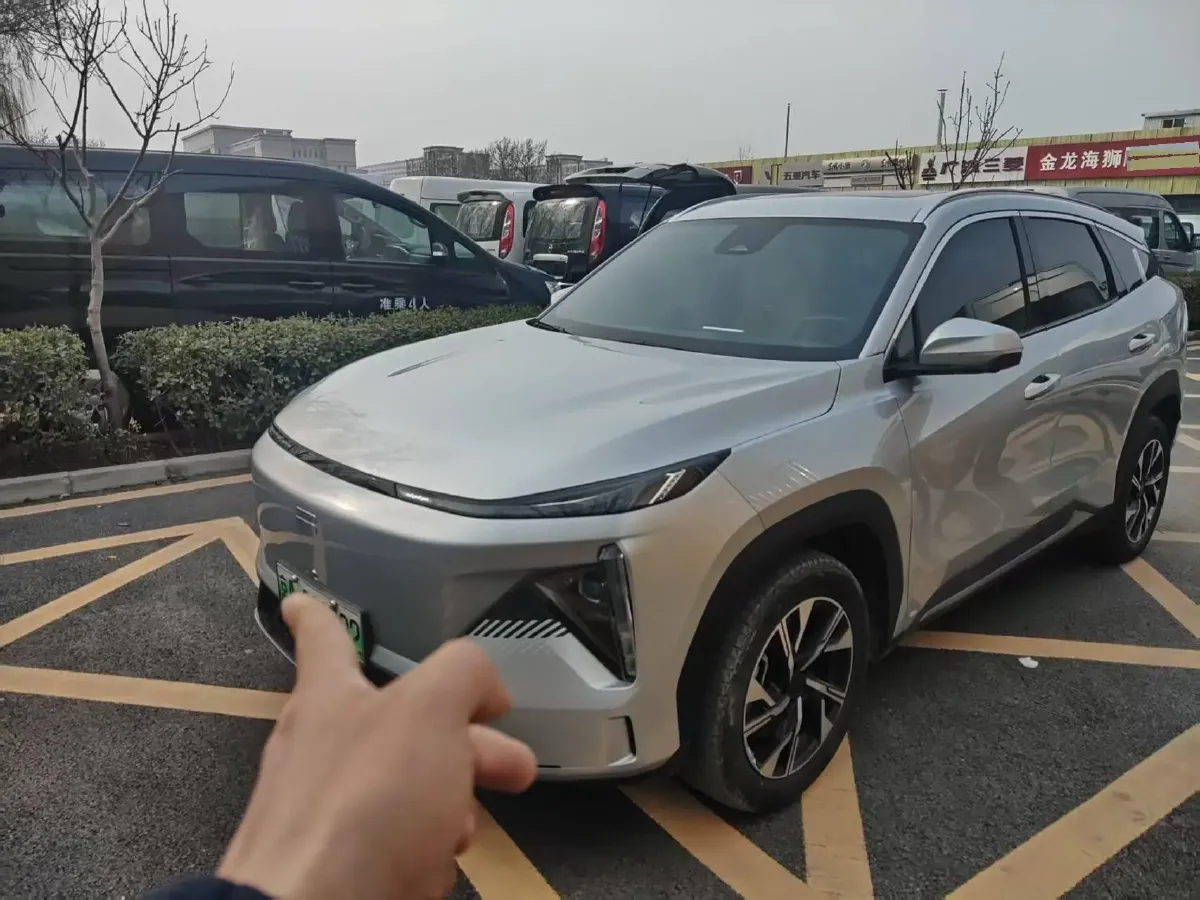 2024 Geely Galaxy L7 1.5T 163HP L4 3DHT PHEV 9.11KWH,autocango,china used car exporter,china ev exporter,chinese used car exporter,chinese used ev exporter