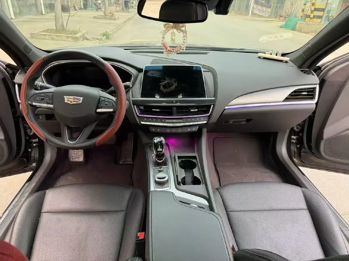 2023 Cadillac CT5 2.0T 237HP L4 10AT,autocango,china used car exporter,china ev exporter,chinese used car exporter,chinese used ev exporter