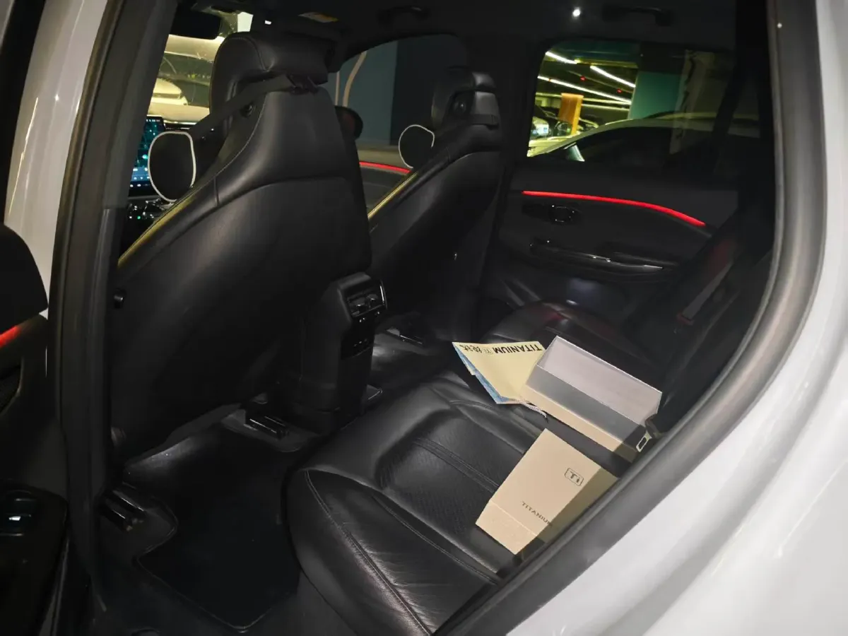 2019 NIO ES6 BEV 70KWH,autocango,china used car exporter,china ev exporter,chinese used car exporter,chinese used ev exporter