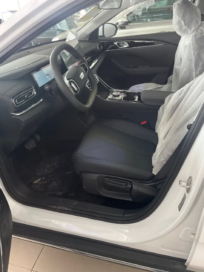 2025 Geely Galaxy L6 1.5L 112HP L4 1DHT PHEV 8.5KWH,autocango,china used car exporter,china ev exporter,chinese used car exporter,chinese used ev exporter