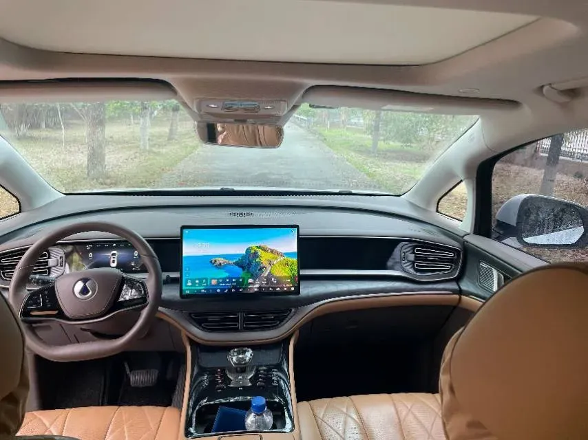 2022 HongQi HS7 3.0T 337HP V6 8AT,autocango,china used car exporter,china ev exporter,chinese used car exporter,chinese used ev exporter