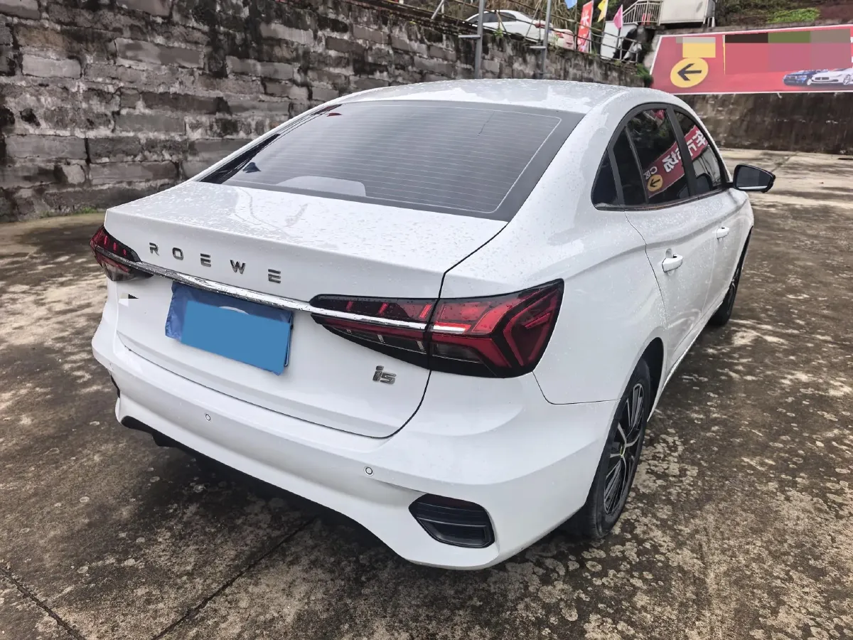 2021 Roewe i5 1.5L 120HP L4 CVT,autocango,china used car exporter,china ev exporter,chinese used car exporter,chinese used ev exporter