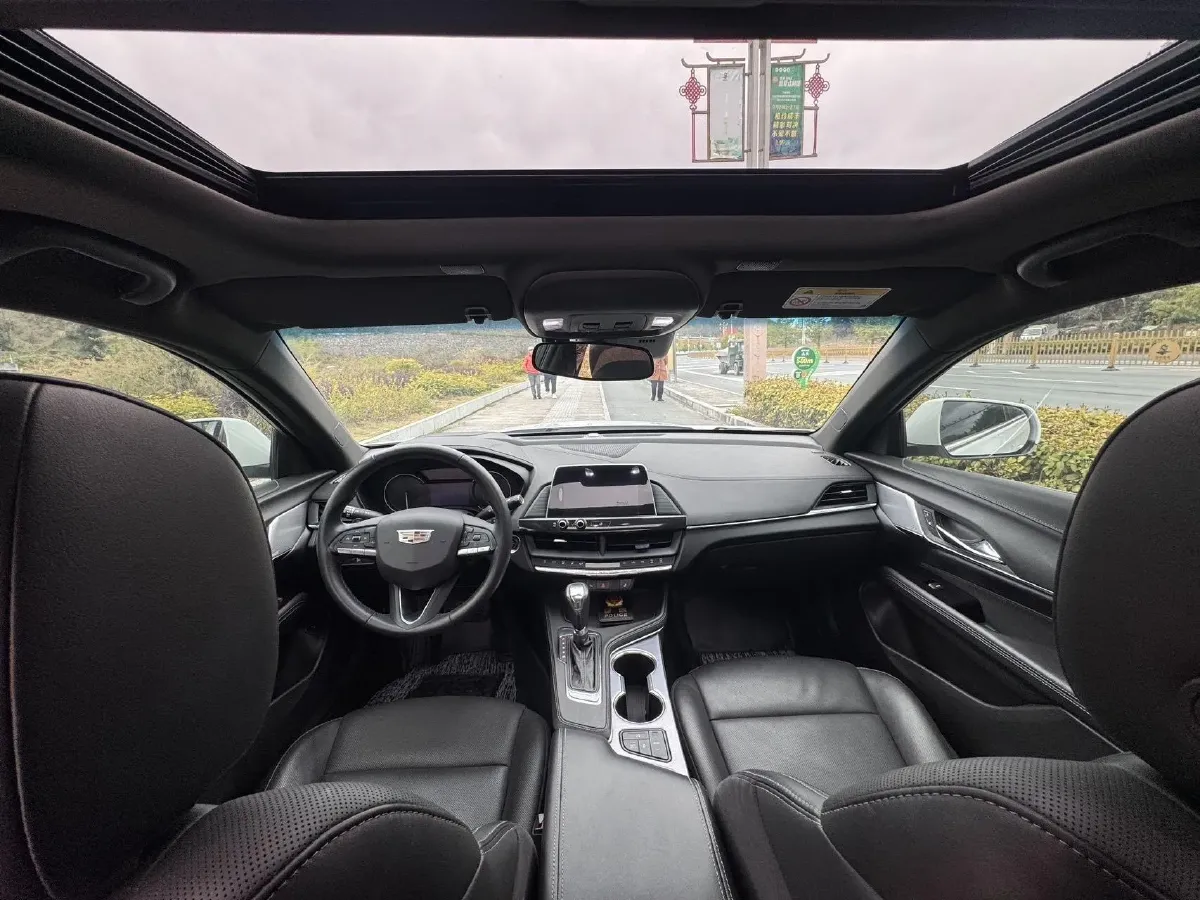 2022 Cadillac CT4 2.0T 237HP L4 8AT,autocango,china used car exporter,china ev exporter,chinese used car exporter,chinese used ev exporter