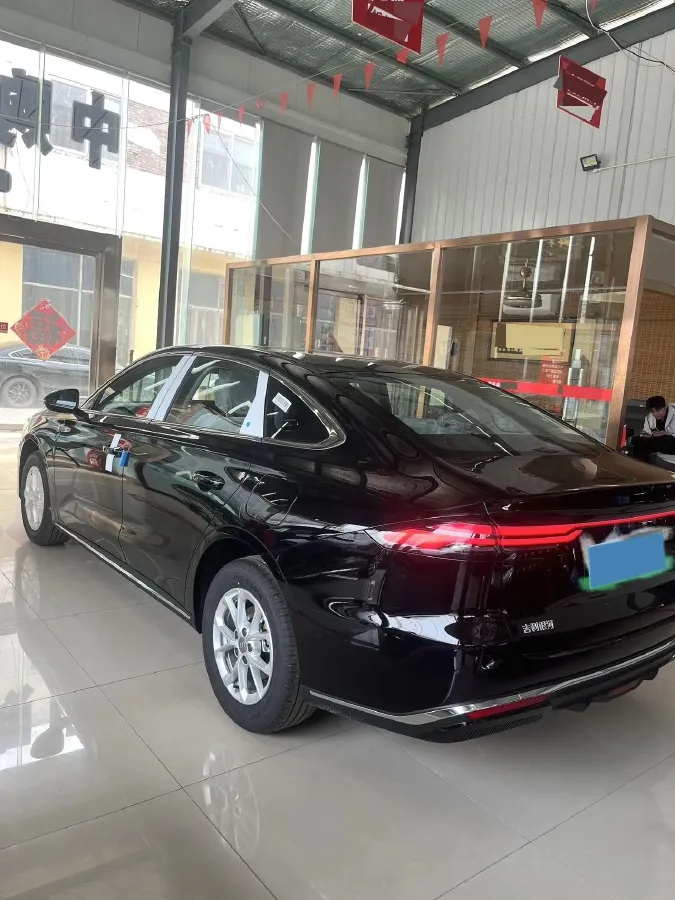 2025 Geely Galaxy L6 1.5L 112HP L4 1DHT PHEV 8.5KWH,autocango,china used car exporter,china ev exporter,chinese used car exporter,chinese used ev exporter