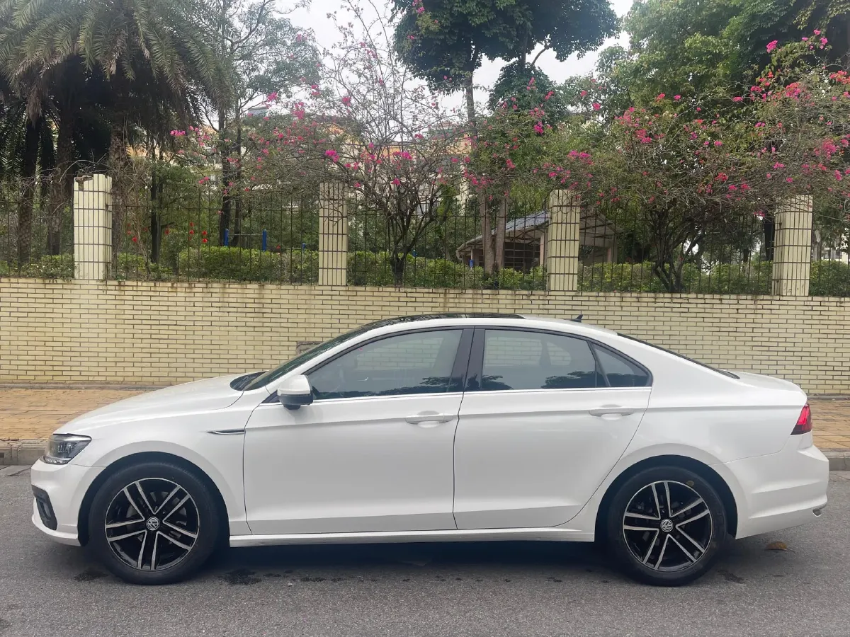 2019 Volkswagen Passat 1.4T 150HP L4 7DCT,autocango,china used car exporter,china ev exporter,chinese used car exporter,chinese used ev exporter