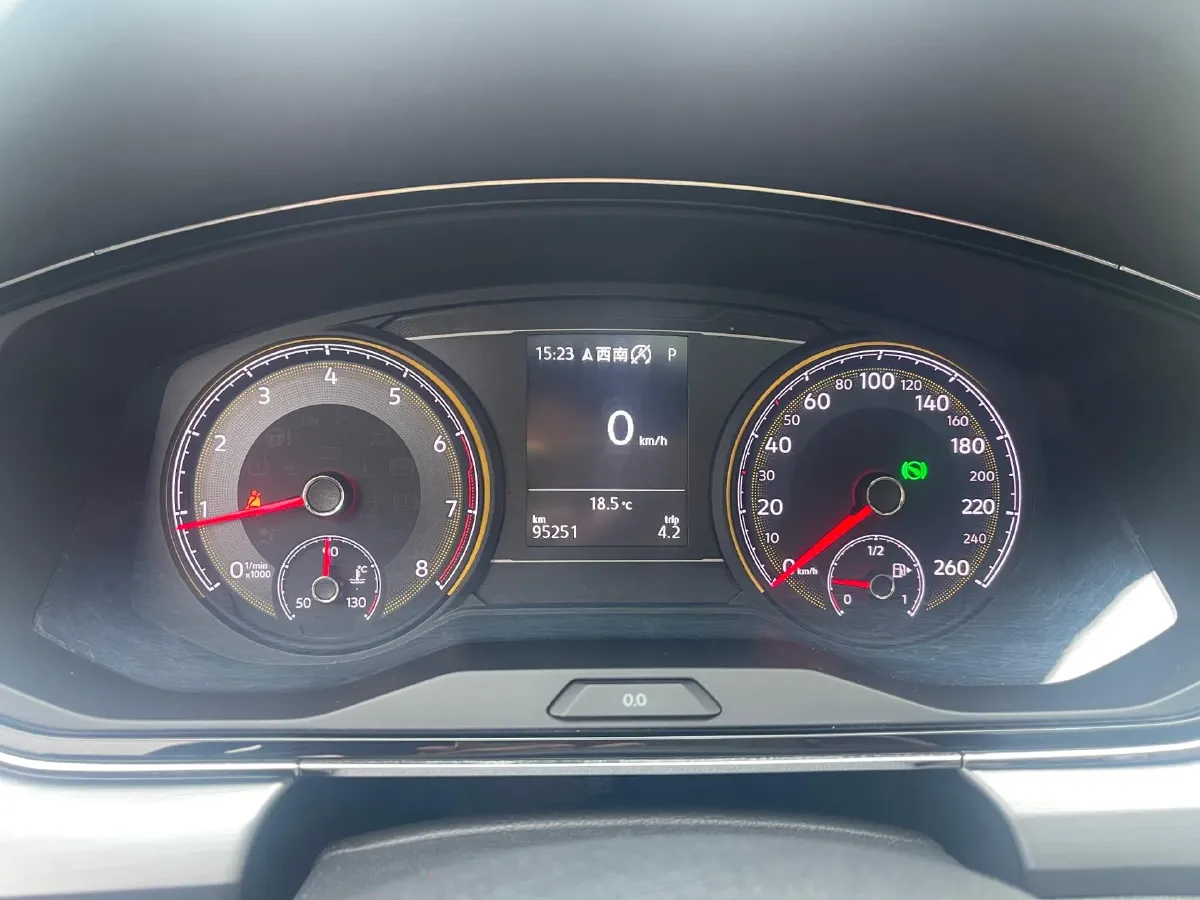 2019 Volkswagen Passat 1.4T 150HP L4 7DCT,autocango,china used car exporter,china ev exporter,chinese used car exporter,chinese used ev exporter