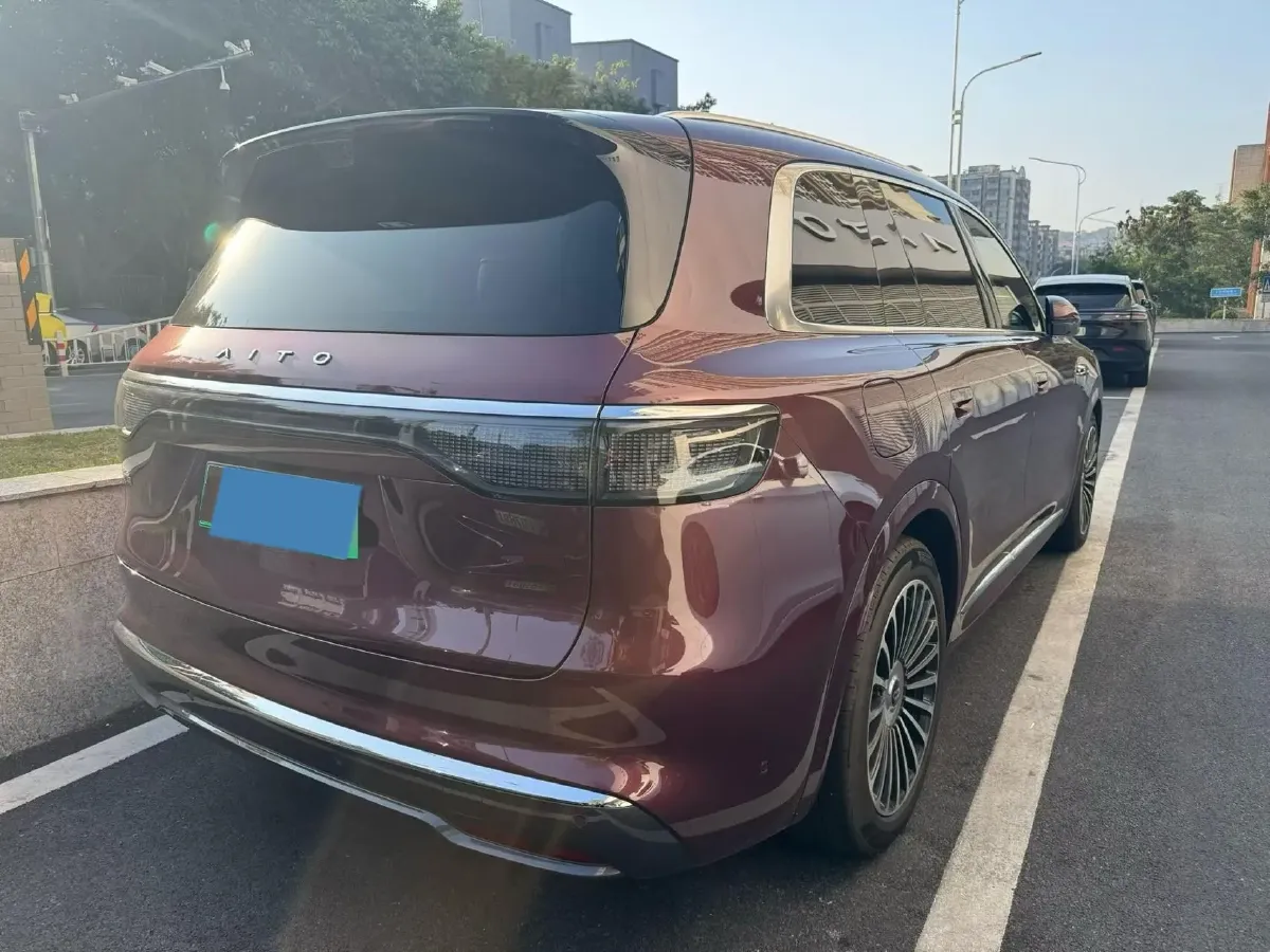 2025 AITO AITO M8 REEV 160HP REEV 53.4KWH,autocango,china used car exporter,china ev exporter,chinese used car exporter,chinese used ev exporter
