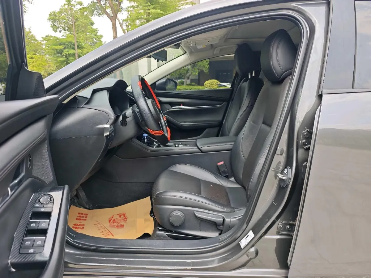 2021 Mazda 3 Axela 2.0L 158HP L4 6AT,autocango,china used car exporter,china ev exporter,chinese used car exporter,chinese used ev exporter