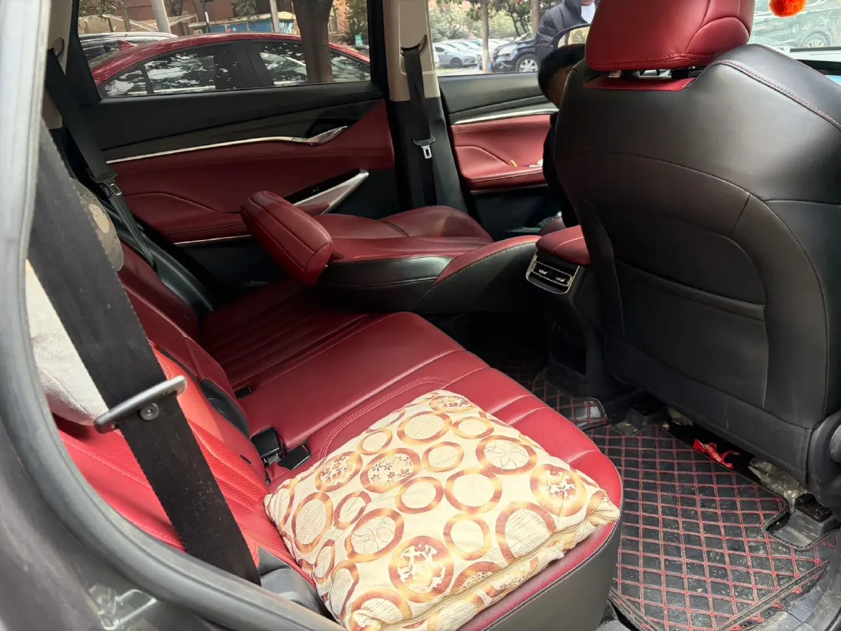 2021 ChangAn CS75 Plus 1.5T 178HP L4 6AT,autocango,china used car exporter,china ev exporter,chinese used car exporter,chinese used ev exporter