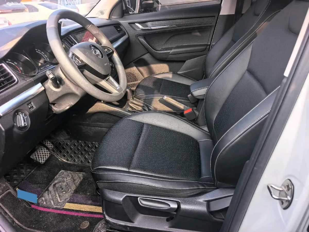 2023 Skoda Kamiq 1.5L 109HP L4 6AT,autocango,china used car exporter,china ev exporter,chinese used car exporter,chinese used ev exporter