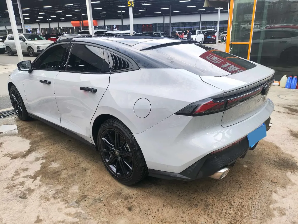 2023 ChangAn UNI-V 1.5T 188HP L4 7DCT,autocango,china used car exporter,china ev exporter,chinese used car exporter,chinese used ev exporter