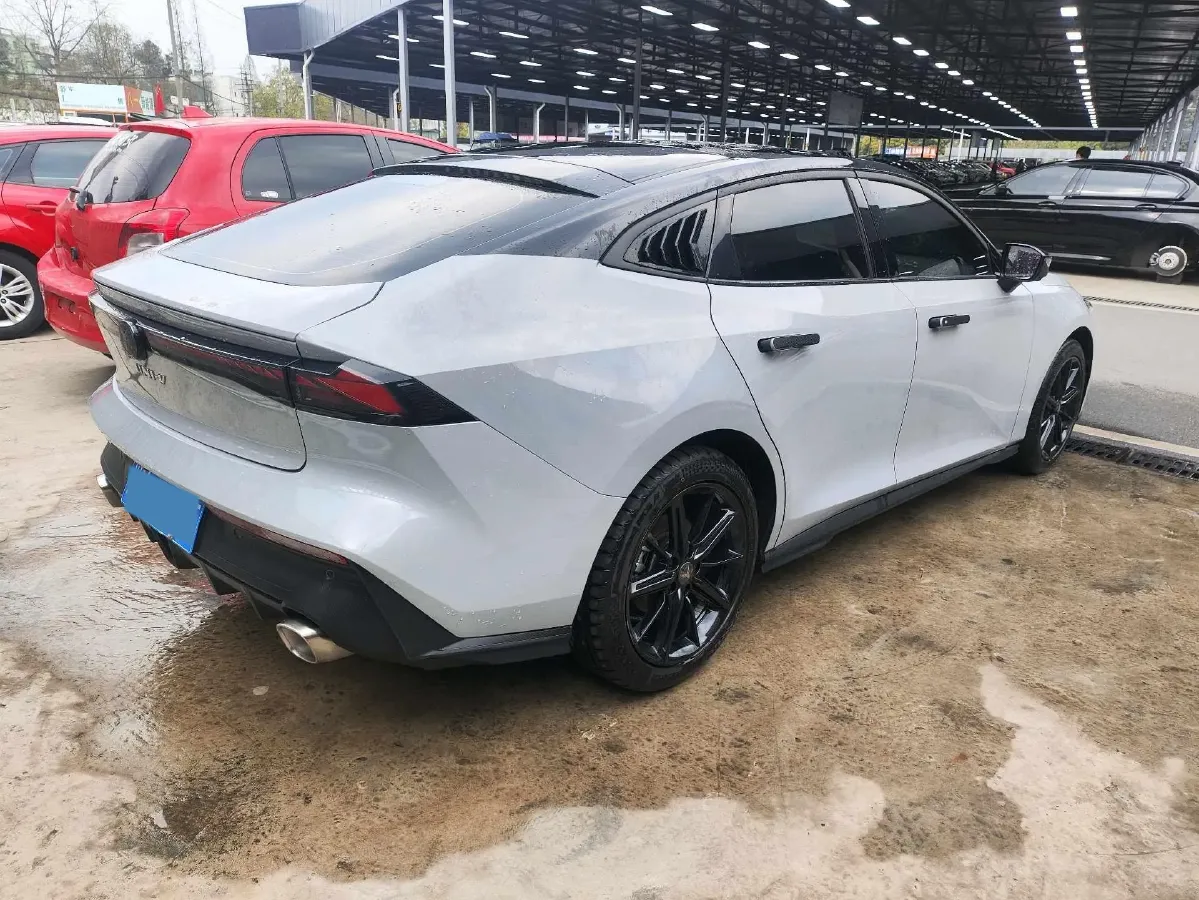 2023 ChangAn UNI-V 1.5T 188HP L4 7DCT,autocango,china used car exporter,china ev exporter,chinese used car exporter,chinese used ev exporter