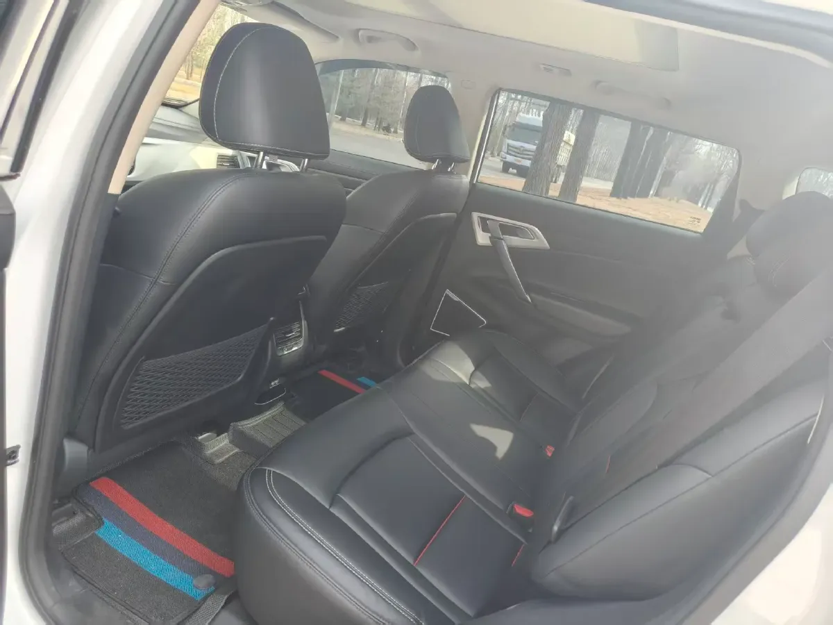 2020 Roewe i6 1.5T 169HP L4 7DCT,autocango,china used car exporter,china ev exporter,chinese used car exporter,chinese used ev exporter