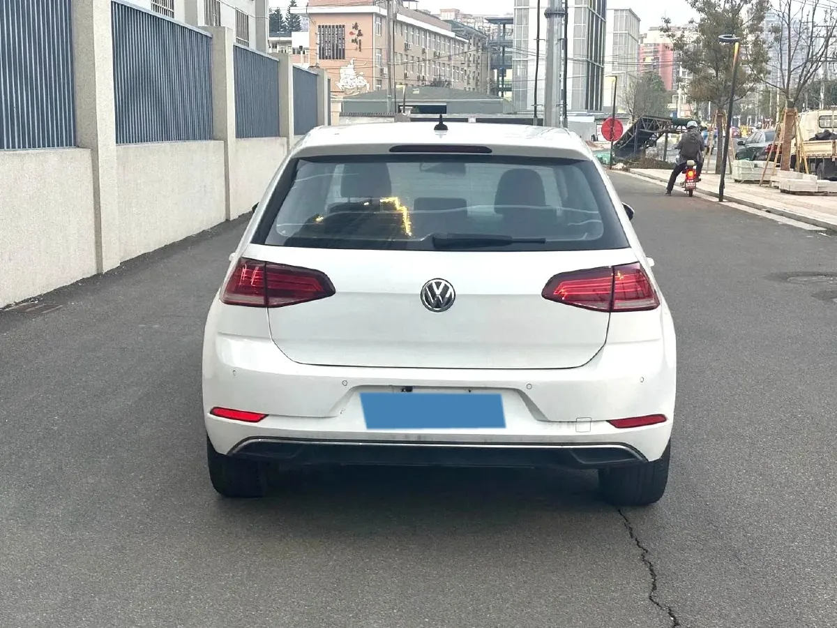 2018 Volkswagen Golf 1.6L 110HP L4 6AT,autocango,china used car exporter,china ev exporter,chinese used car exporter,chinese used ev exporter