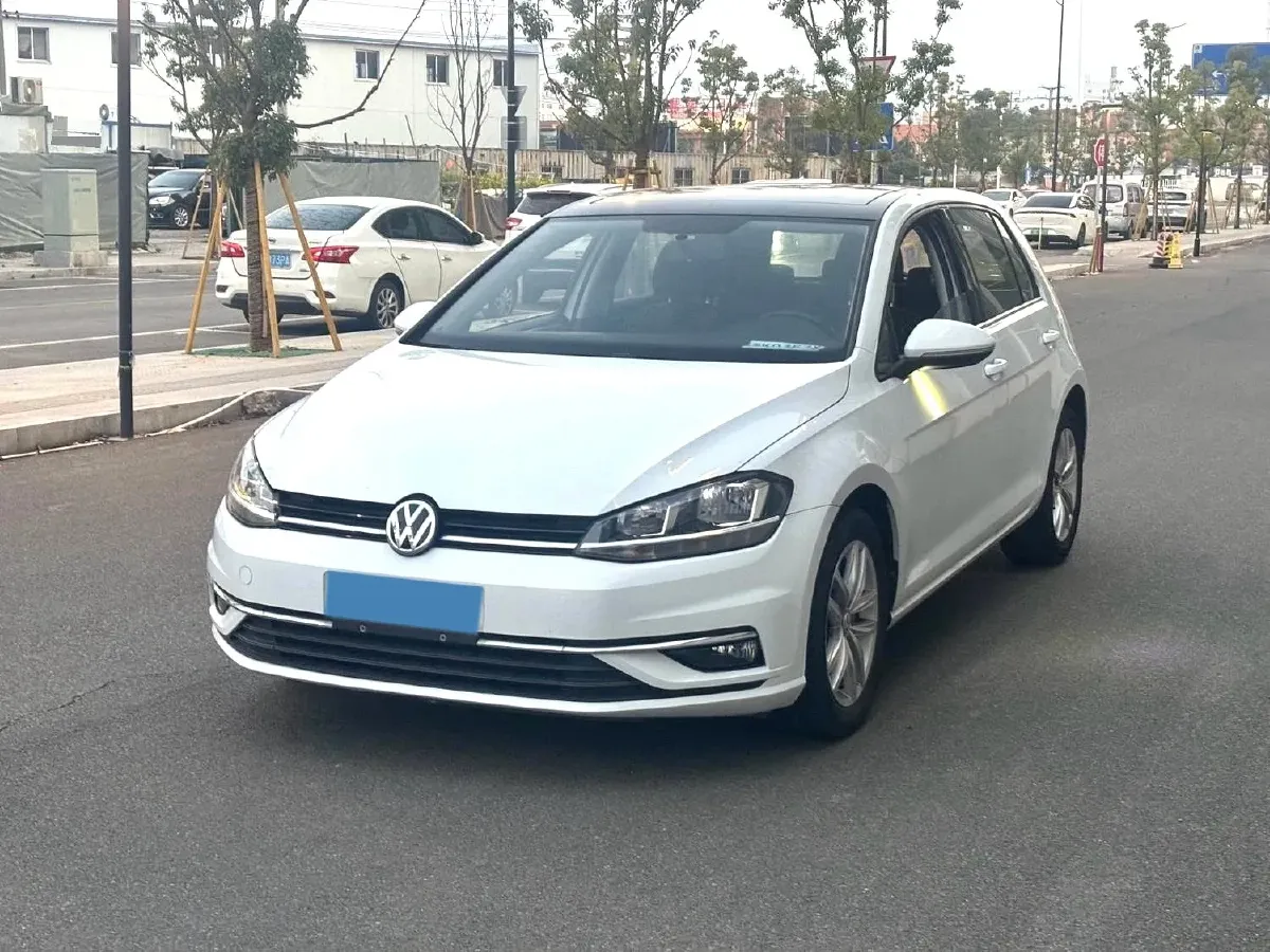 2018 Volkswagen Golf 1.6L 110HP L4 6AT,autocango,china used car exporter,china ev exporter,chinese used car exporter,chinese used ev exporter