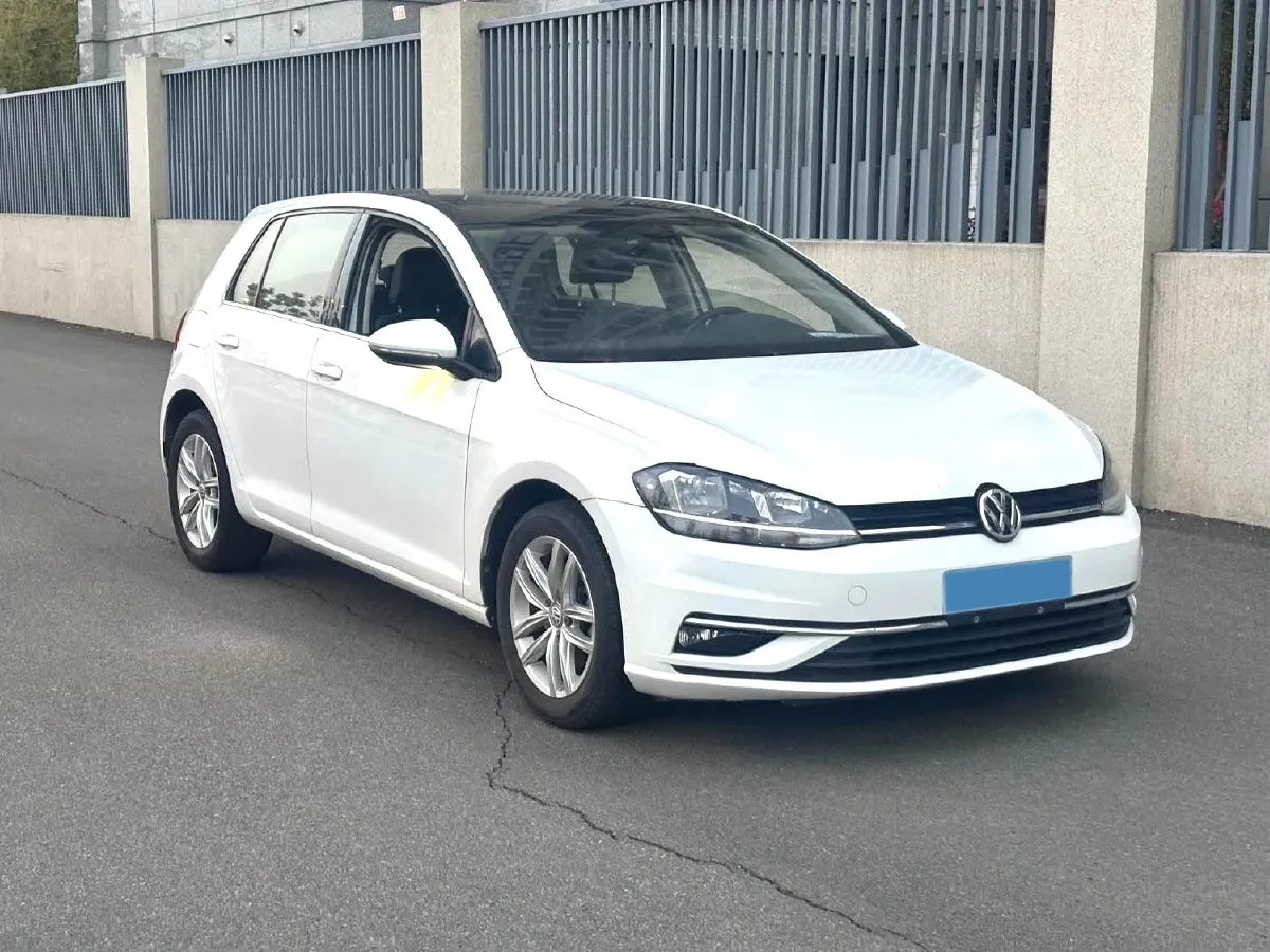 2018 Volkswagen Golf 1.6L 110HP L4 6AT,autocango,china used car exporter,china ev exporter,chinese used car exporter,chinese used ev exporter
