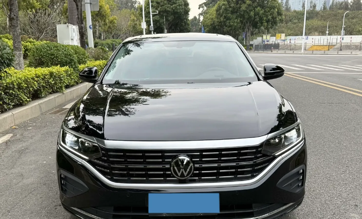 2024 Volkswagen Passat 2.0T 220HP L4 7DCT,autocango,china used car exporter,china ev exporter,chinese used car exporter,chinese used ev exporter