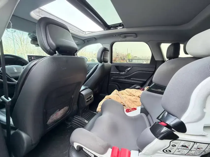 2021 Lincoln Corsair 2.0T 245HP L4 8AT,autocango,china used car exporter,china ev exporter,chinese used car exporter,chinese used ev exporter