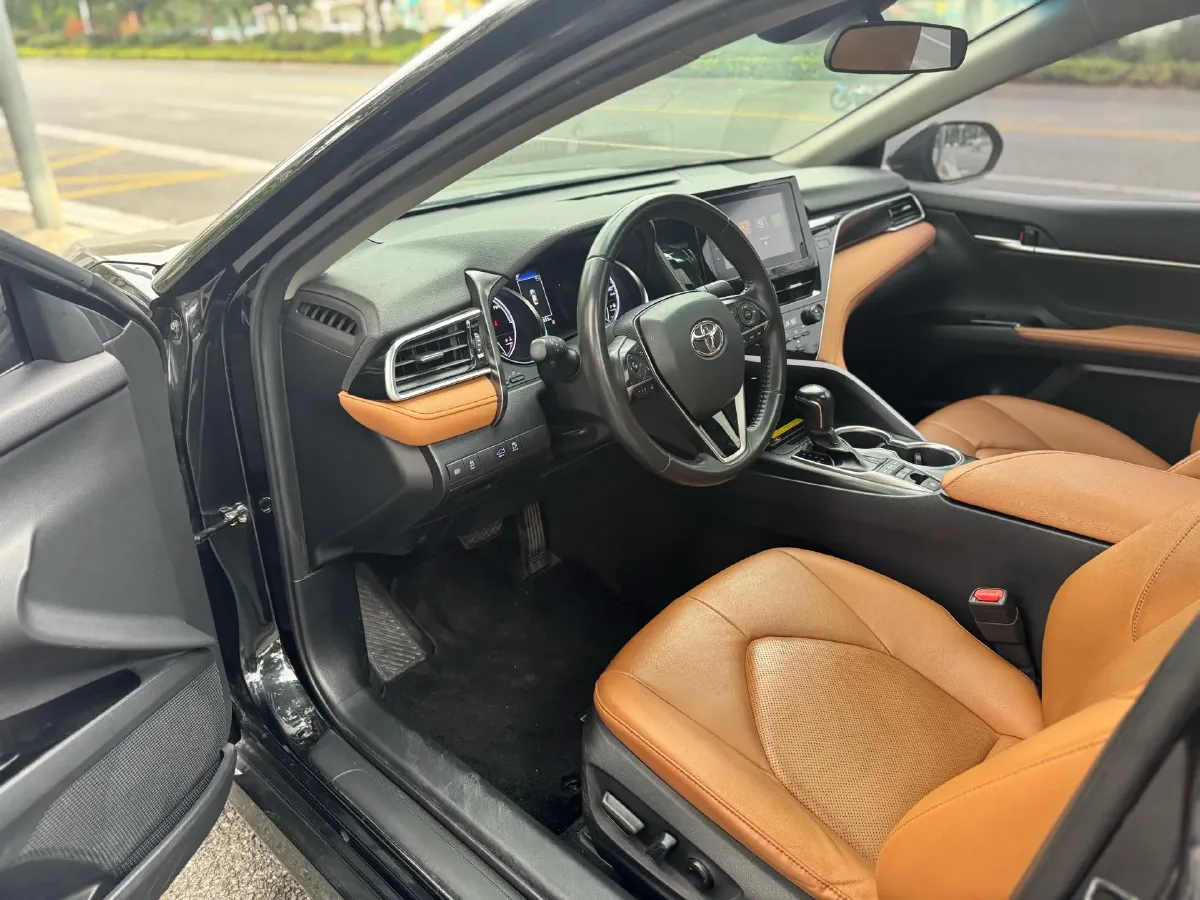 2021 Toyota Camry 2.5L 178HP L4 E-CVT Hybrid,autocango,china used car exporter,china ev exporter,chinese used car exporter,chinese used ev exporter