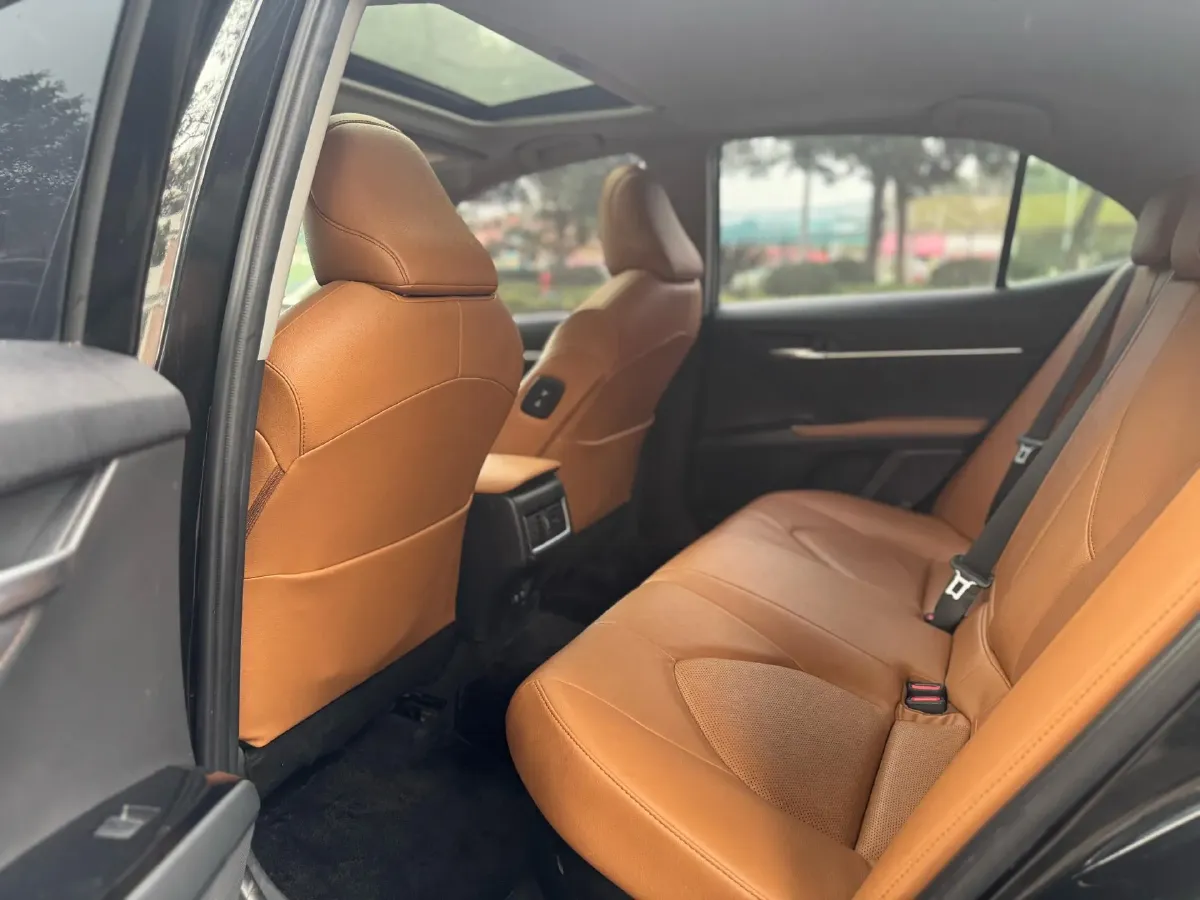 2021 Toyota Camry 2.5L 178HP L4 E-CVT Hybrid,autocango,china used car exporter,china ev exporter,chinese used car exporter,chinese used ev exporter