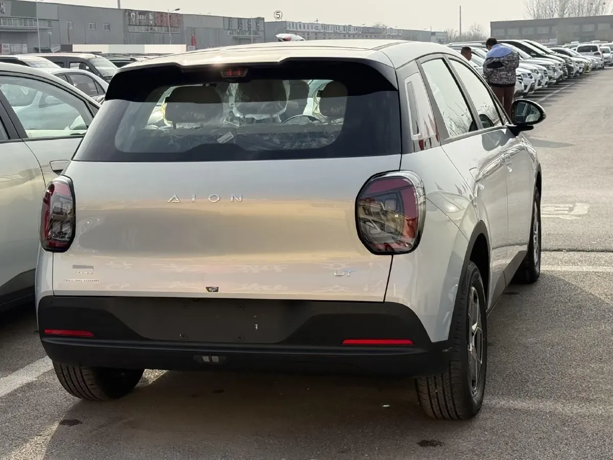2025 Aion AION UT BEV,autocango,china used car exporter,china ev exporter,chinese used car exporter,chinese used ev exporter