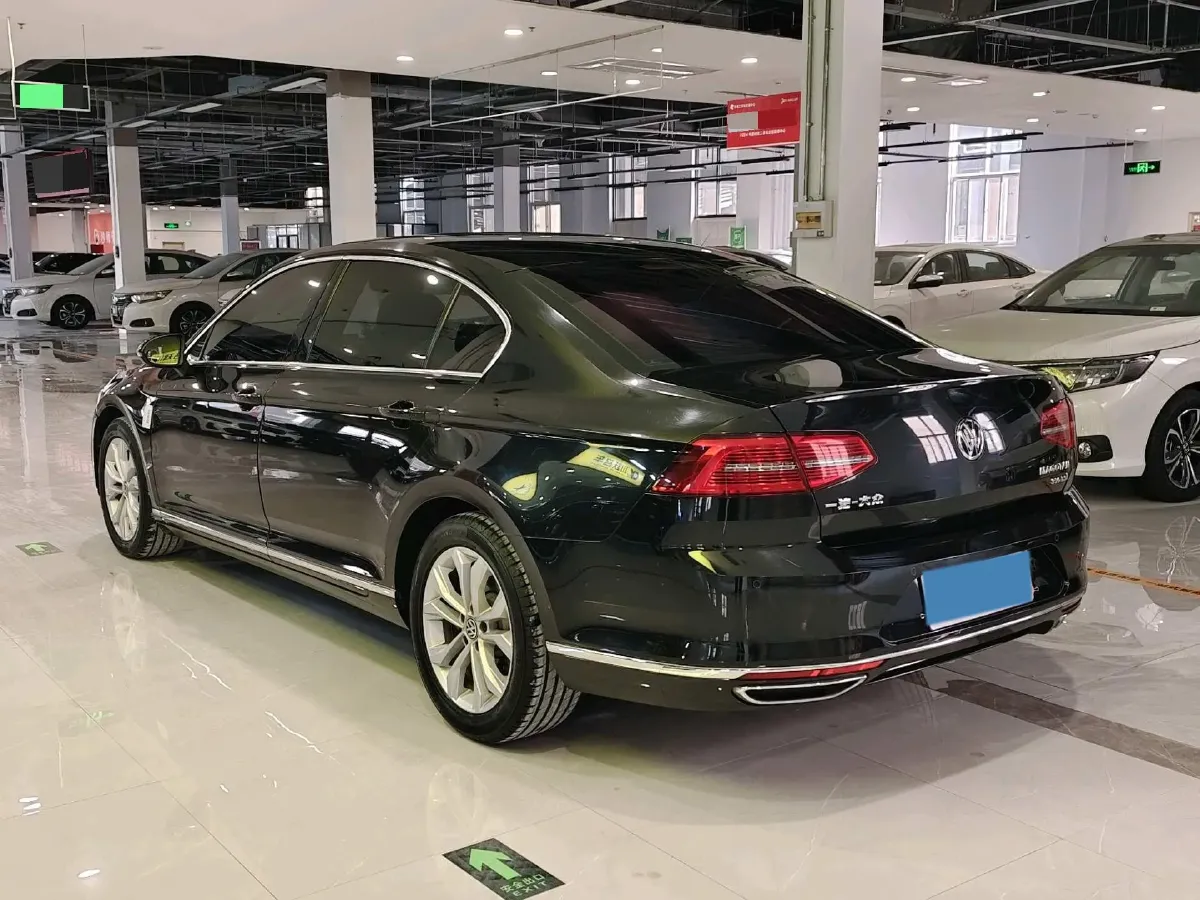 2018 Volkswagen Magotan 1.8T 180HP L4 7DCT,autocango,china used car exporter,china ev exporter,chinese used car exporter,chinese used ev exporter