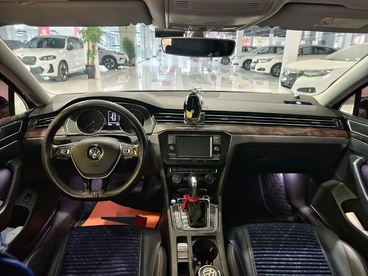 2018 Volkswagen Magotan 1.8T 180HP L4 7DCT,autocango,china used car exporter,china ev exporter,chinese used car exporter,chinese used ev exporter