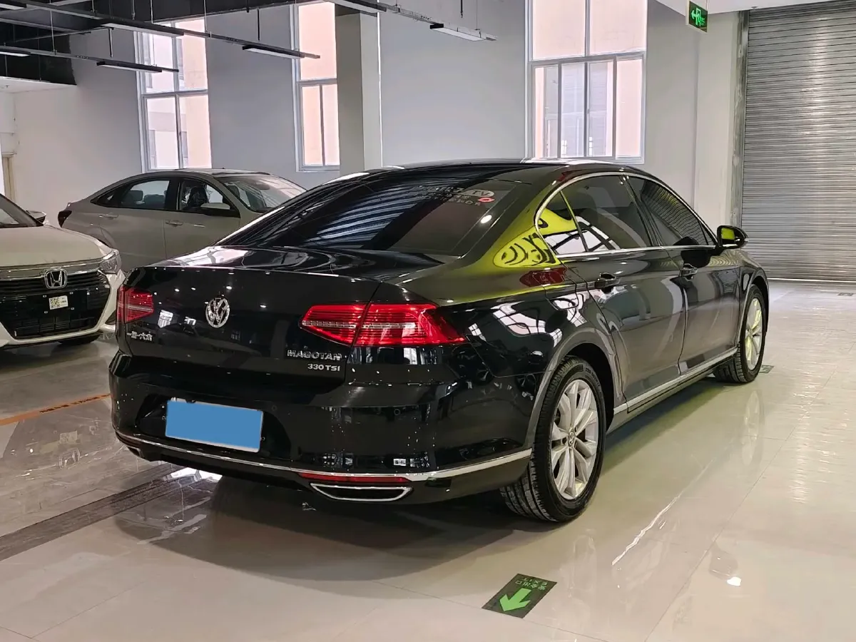 2018 Volkswagen Magotan 1.8T 180HP L4 7DCT,autocango,china used car exporter,china ev exporter,chinese used car exporter,chinese used ev exporter
