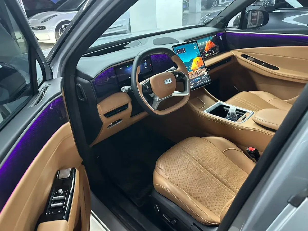 2025 Geely Galaxy L7 1.5L 112HP L4 1DHT PHEV 18.4KWH,autocango,china used car exporter,china ev exporter,chinese used car exporter,chinese used ev exporter