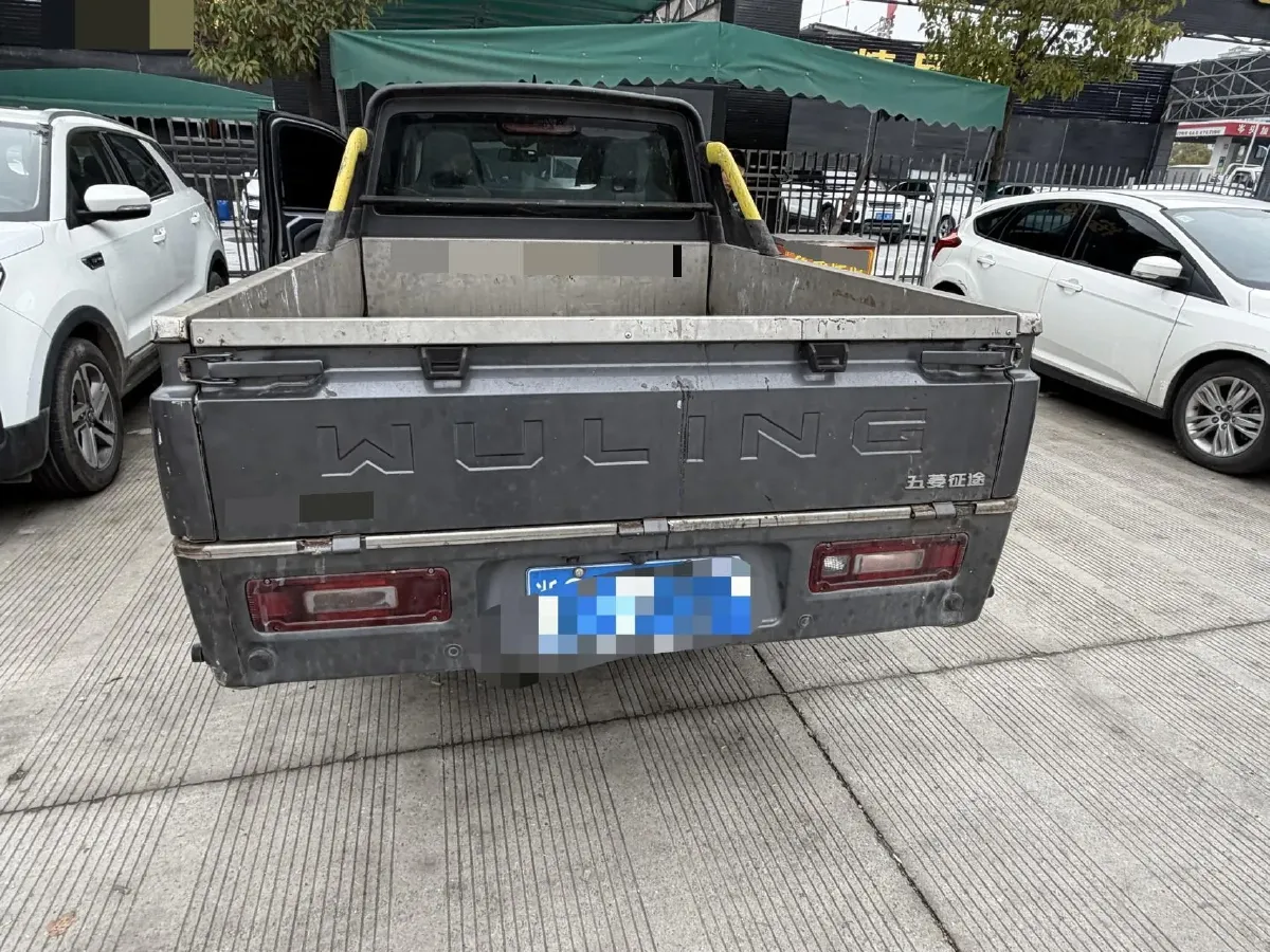 2021 WuLing ZhentTu 1.5L 99HP L4 5MT,autocango,china used car exporter,china ev exporter,chinese used car exporter,chinese used ev exporter