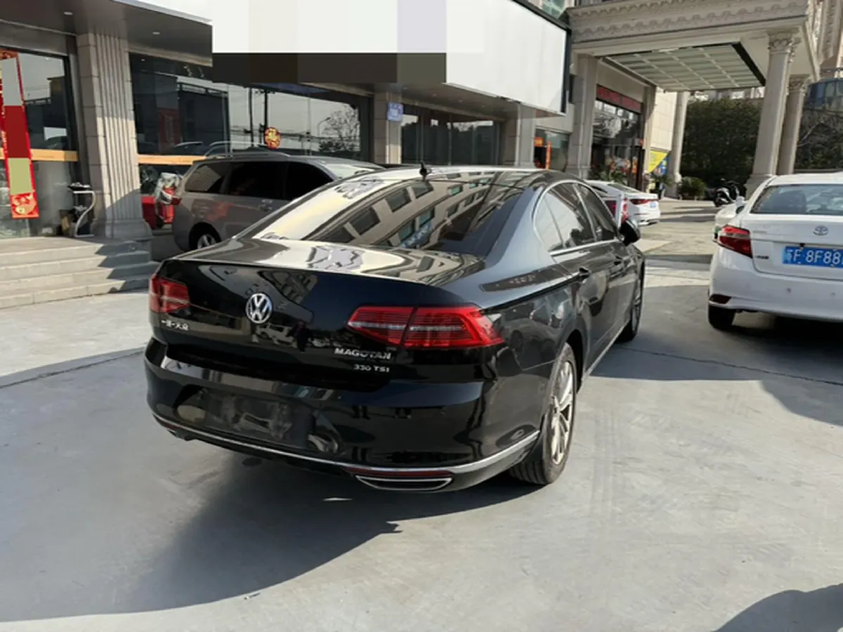2019 Volkswagen Magotan 2.0T 186HP L4 7DCT,autocango,china used car exporter,china ev exporter,chinese used car exporter,chinese used ev exporter