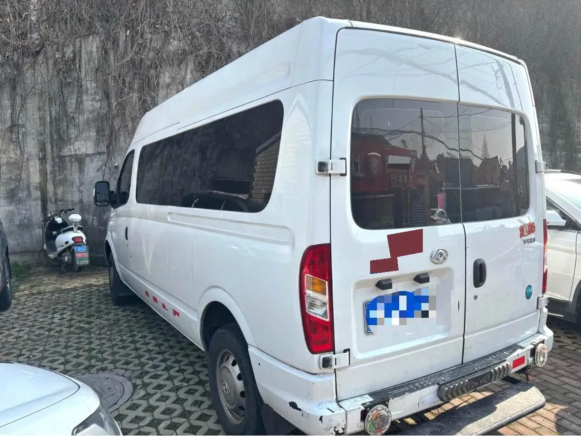 2021 MAXUS XinTu V80 2.0T 139HP L4 6MT,autocango,china used car exporter,china ev exporter,chinese used car exporter,chinese used ev exporter