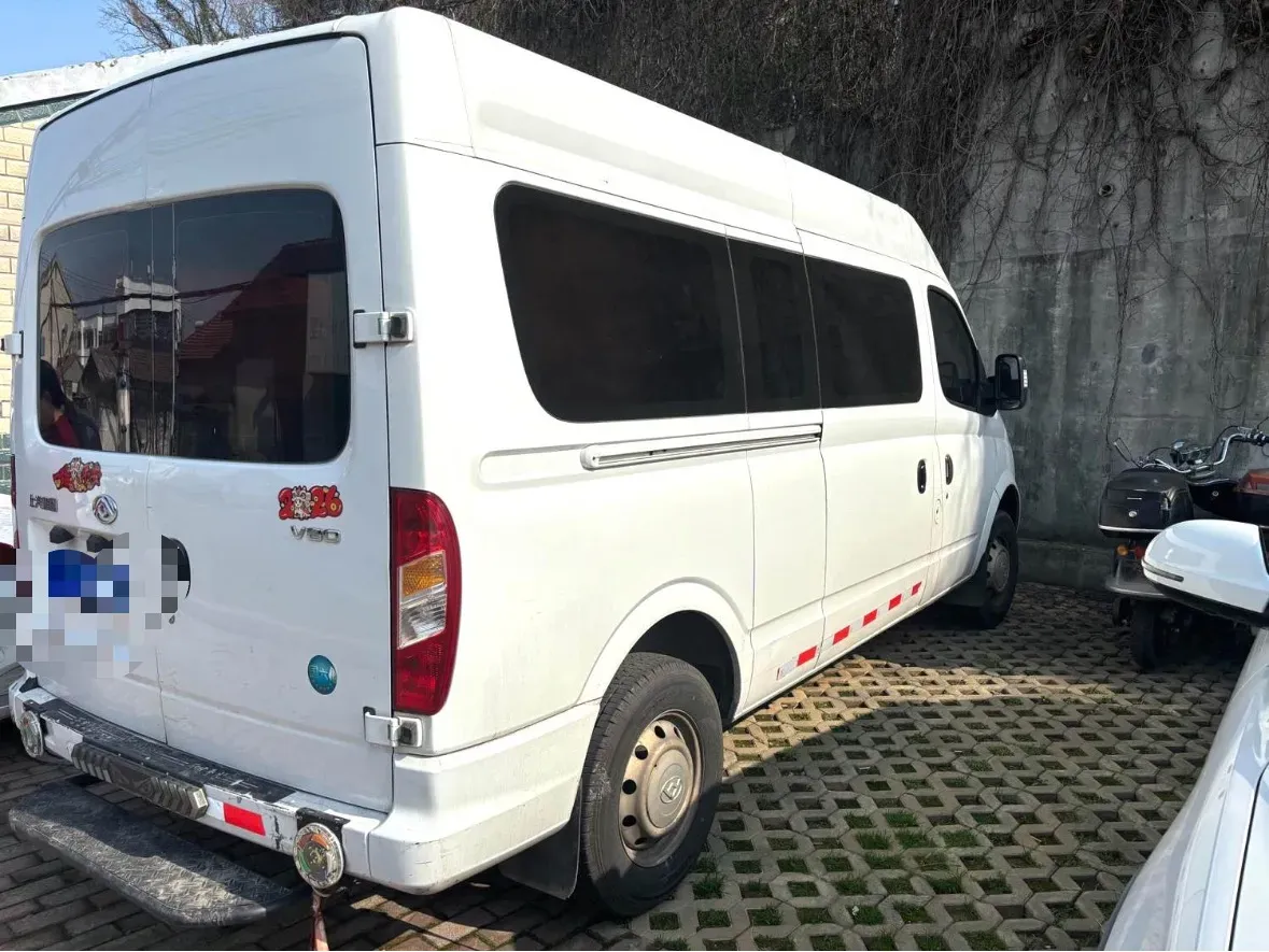 2021 MAXUS XinTu V80 2.0T 139HP L4 6MT,autocango,china used car exporter,china ev exporter,chinese used car exporter,chinese used ev exporter